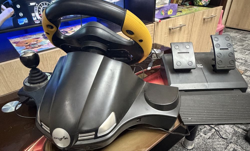 Volan gaming Myria MG7400 + pedale (PC / PS / Xbox)