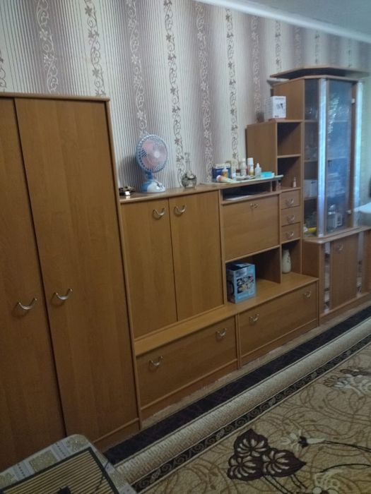 Продам стенку в хорошем состоянии