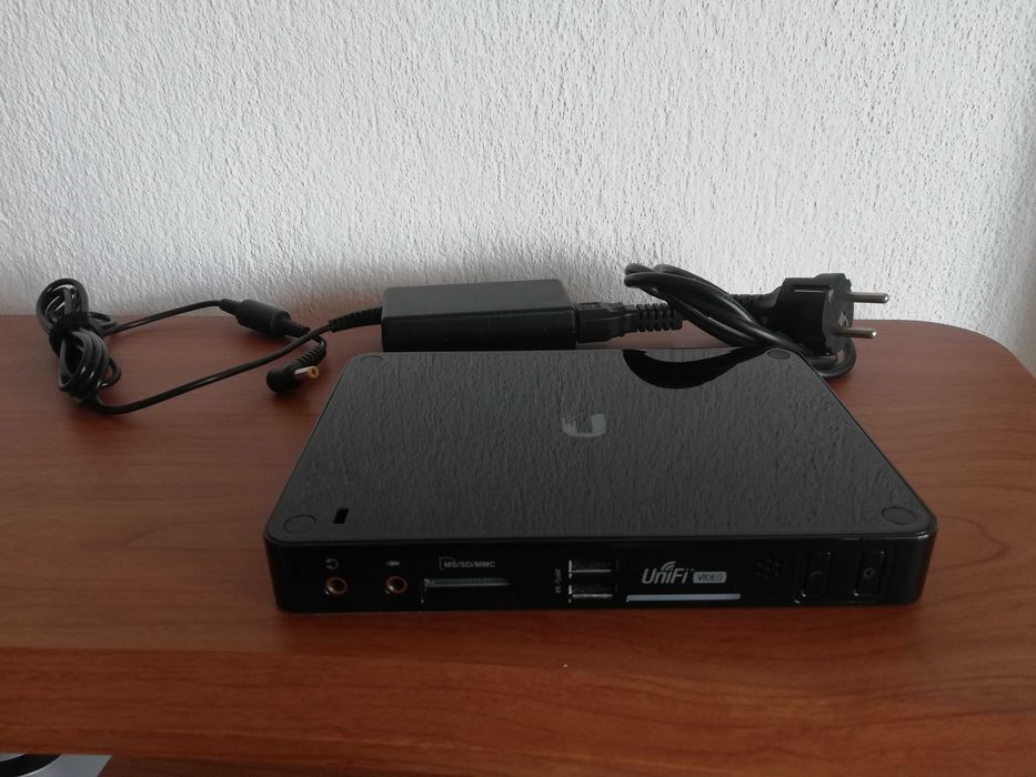 Ubiquiti UNIFI UVC-NVR 2TB hdd