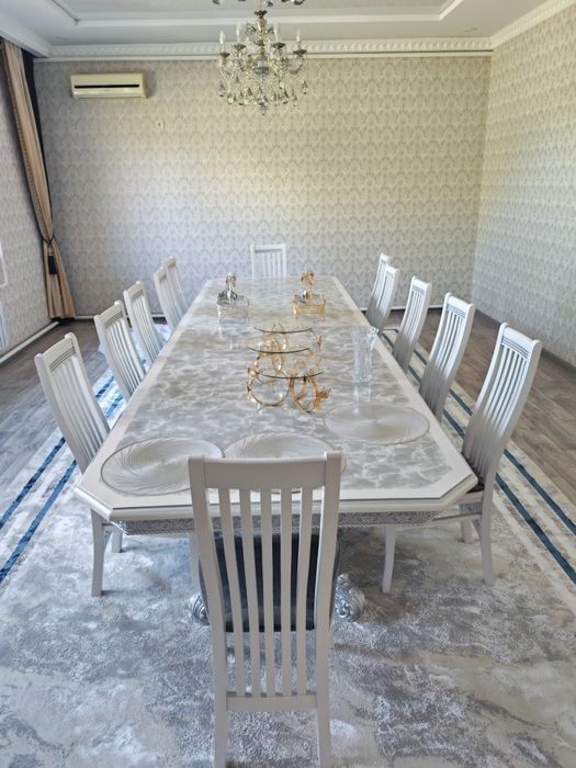 Стол стулиясымен сатылады