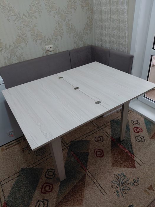 Продам Кухонный стол