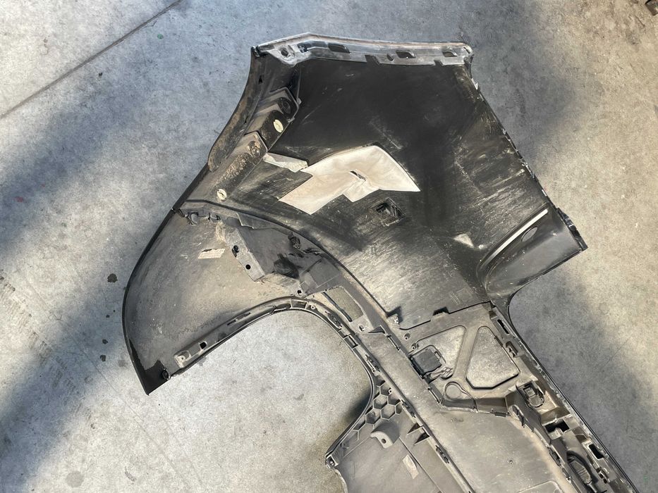 Bara spate cu defect Porsche Macan 95B