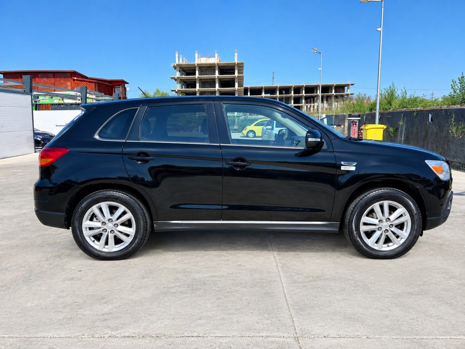 MITSUBISHI ASX