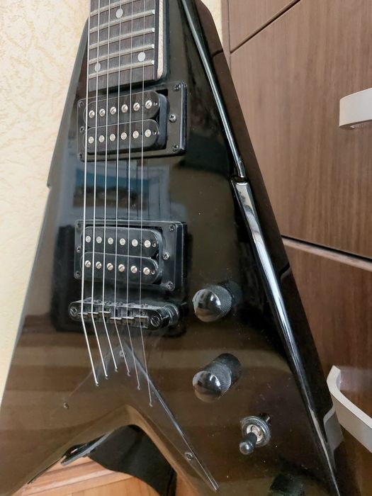 Электрогитара DEAN V Dave Mustaine – 6 струн