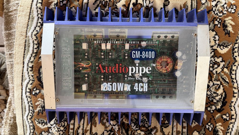 Vand Statie amplificare auto GM-8400 AudioPipe USA