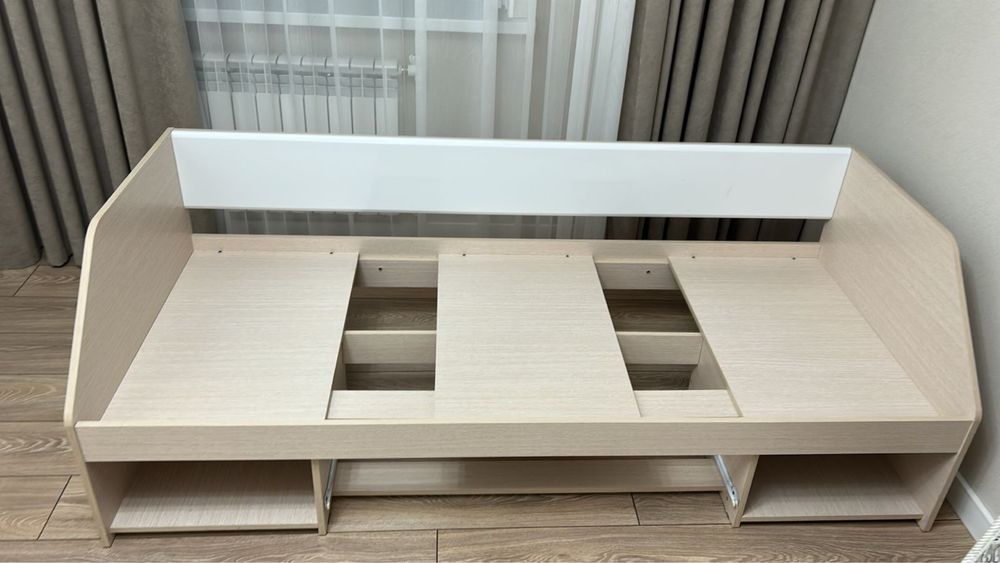 Детская кровать с матрасом