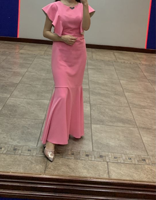 Вечернее платье,в идеальном состоянии