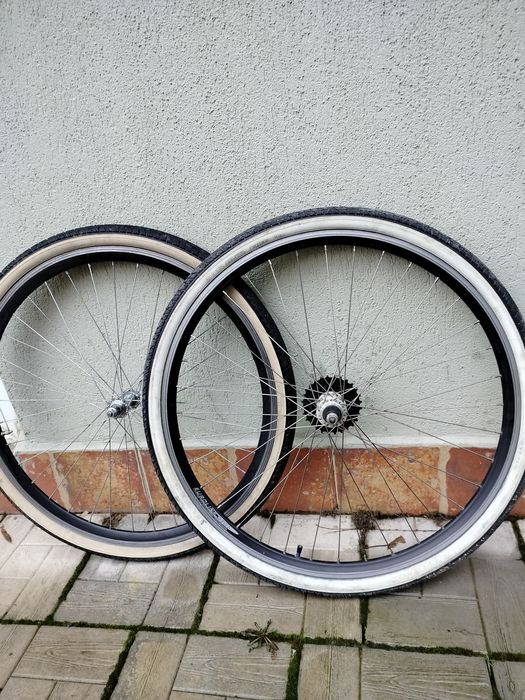 Set roți pe 28 complet