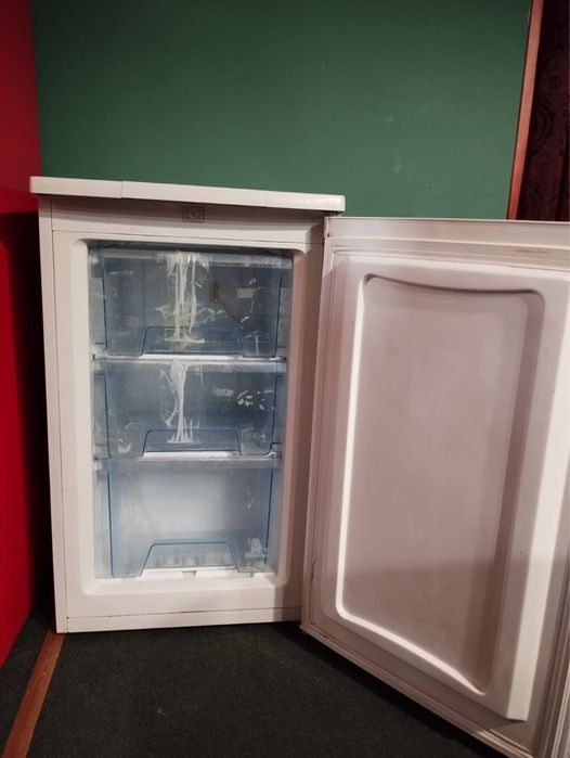 продам морозильник