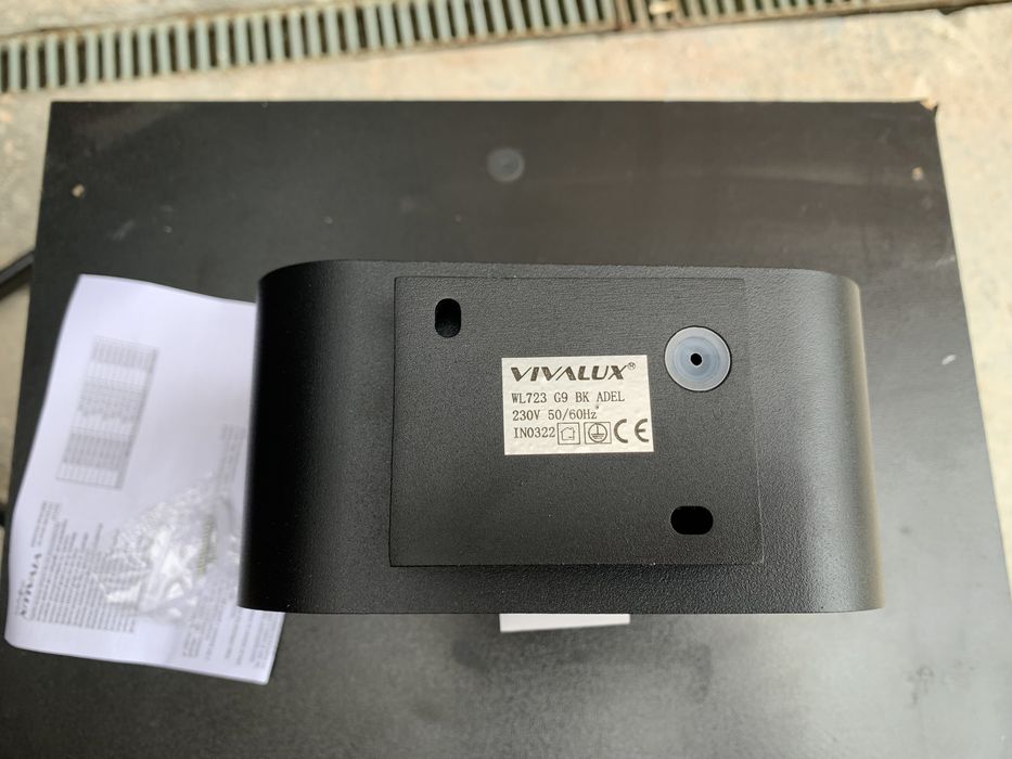 Аплик за стена/декоративно осветление