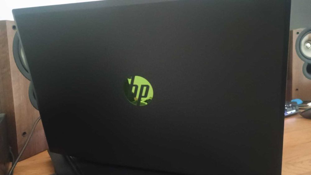 HP  Gaming 15 i7‑8750H, 8GB RAM,GTX 1050 Ti, SSD Samsung 980 Pro 250GB