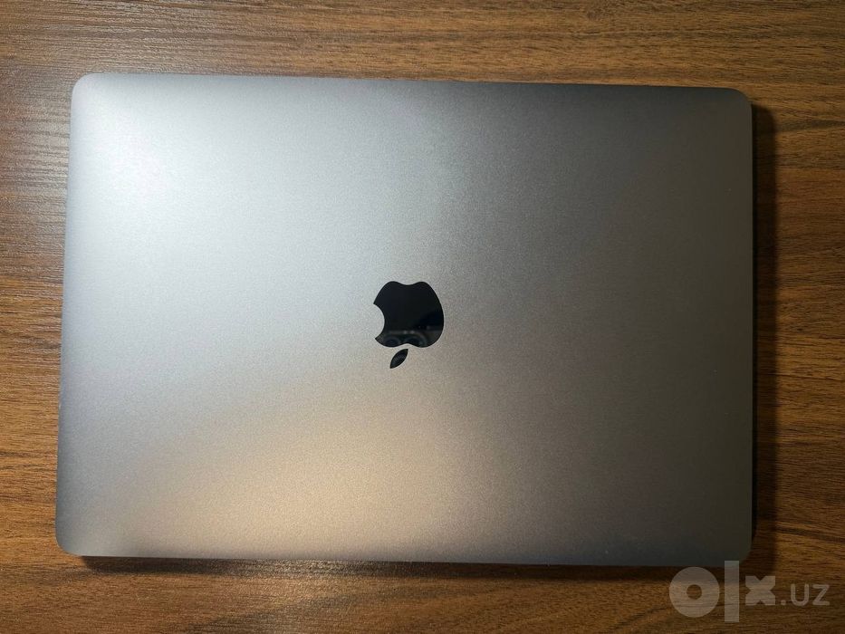 Macbook Pro 13" | M1 | 8/256GB | USA