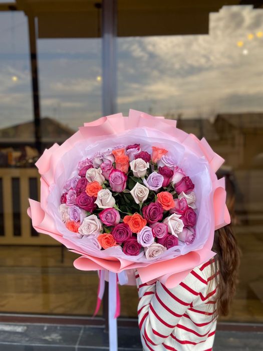 Кустовые Розы, гортензии, розы