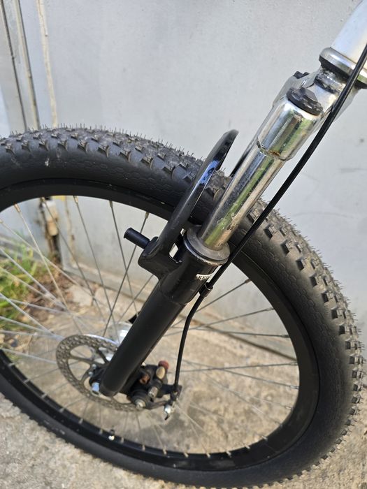 Bicicleta Mountain bike Shimano suspension