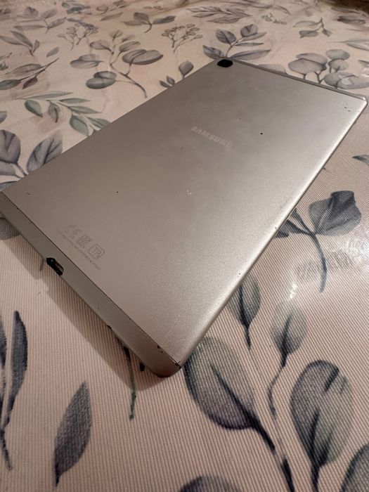 продам планшет Samsung galaxy a7 lite
