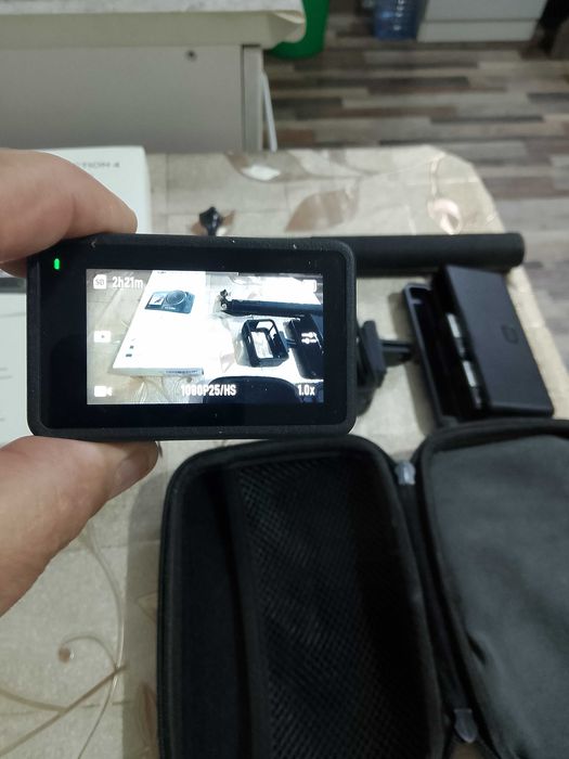 Продам экшн камеру DJI