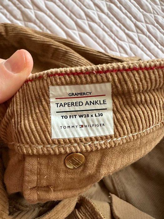 Джинсы Tommy Hilfiger