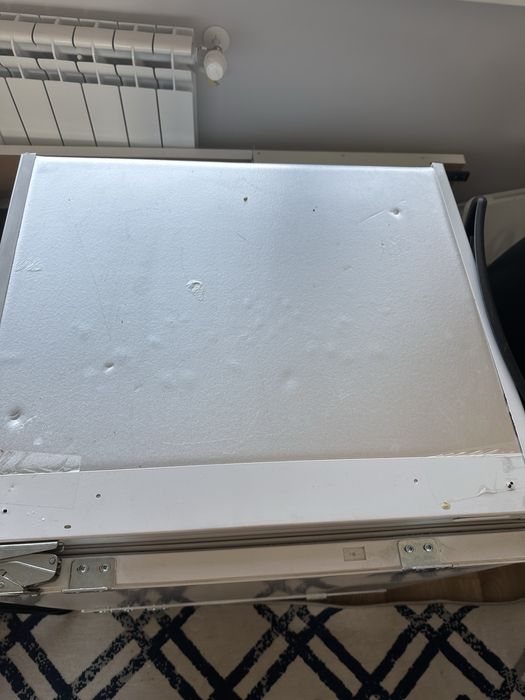 Вграден хладилник Beko – отлично състояние