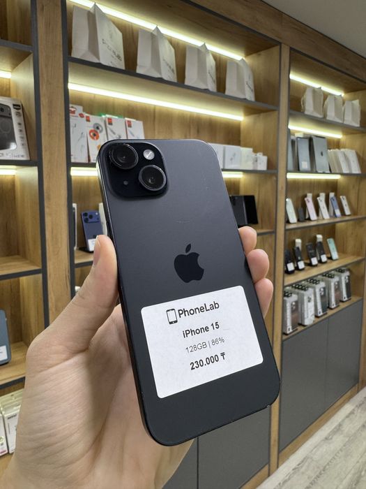 iPhone 15 128 GB / PhoneLab