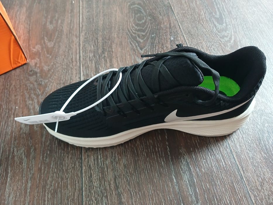 Кроссовки Nike air zoom