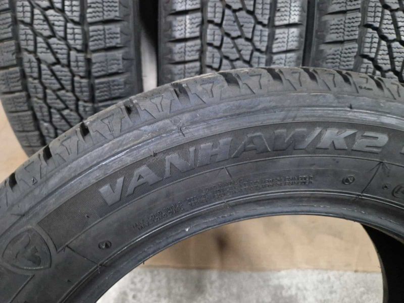 4 Firestone R16C 195/60
зимни бусови гуми DOT4019
