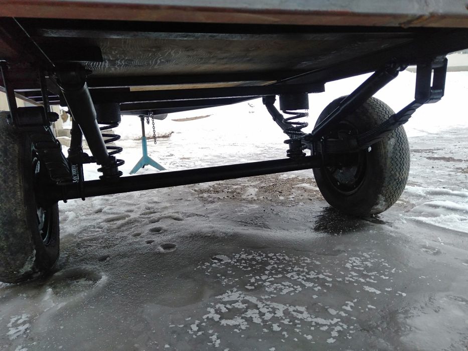 Продам прицеп коневозка