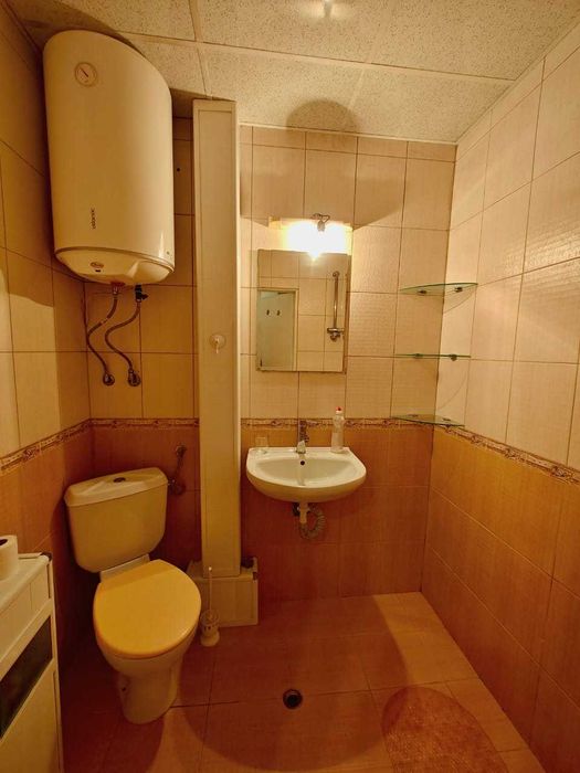 Дава се под наем Двустаен апартамент в Русе, Център - 70 кв.м за 300 € - Снимка #5