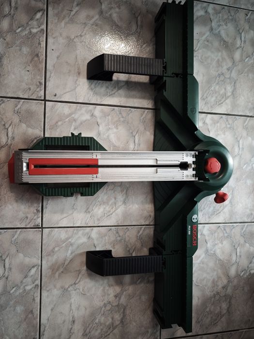 Bosch PLS 300 - statie pentru taiere, unghi 45