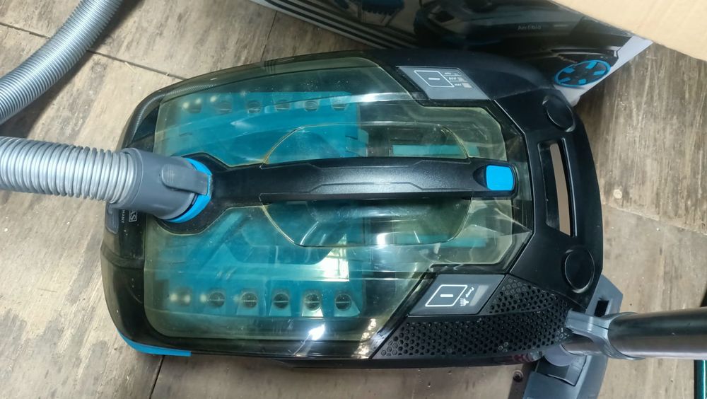 Моющий пылесос Thomas DryBox Amfibia