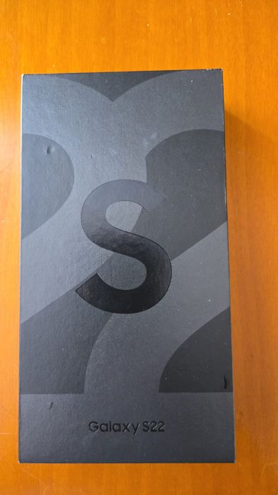 Продам Samsung S22