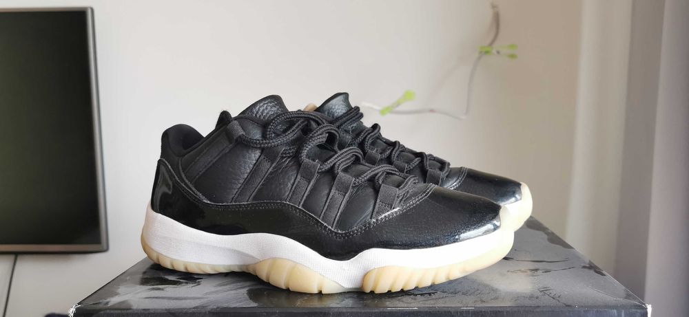 Air Jordan 11 Retro Low "72-10" | Размер 42 | Като НОВИ с кутия