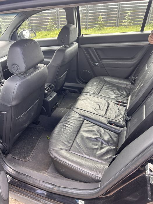 Vand  Opel Vectra.    An 2008 recent adusa din Belgia.