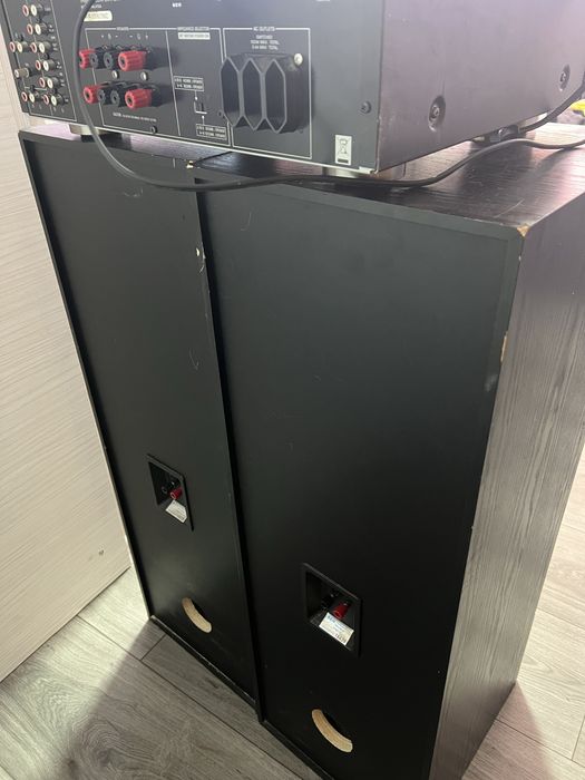 Vand la pachet boxe si amplificator