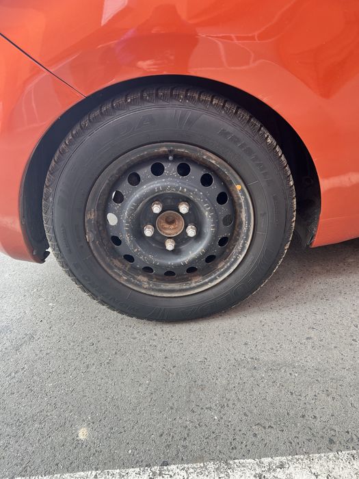 4 бр гуми с джанти 15ки