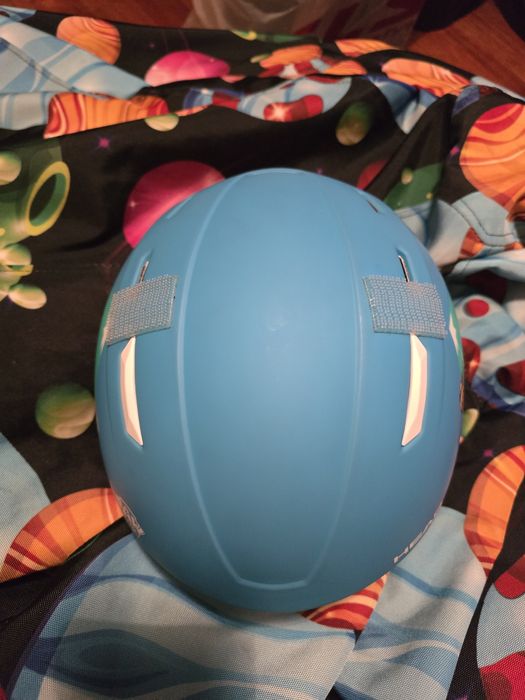 Детска каска и маска за ски