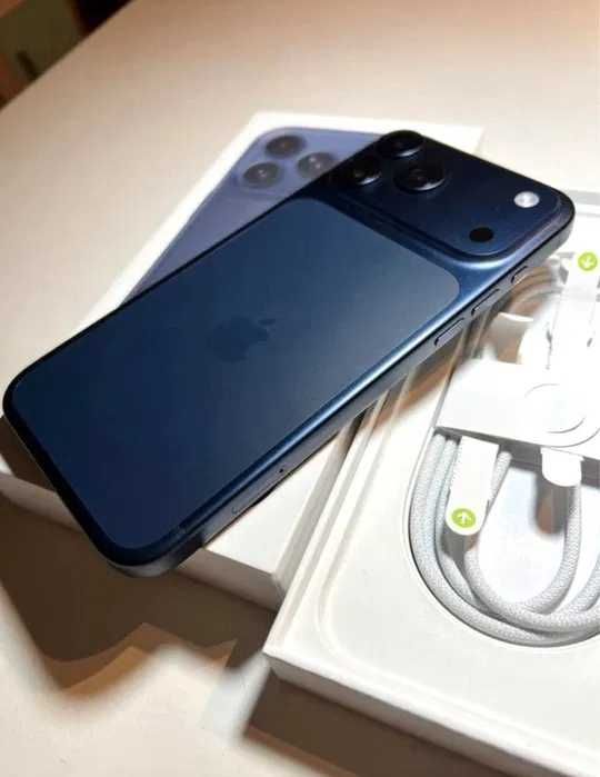 Vând iPhone 17 Pro Max – stare impecabilă