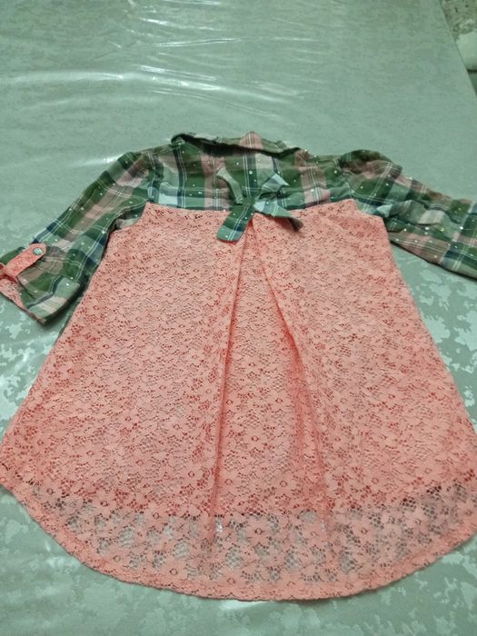 Платье  качетьства хороший куплена из Америки