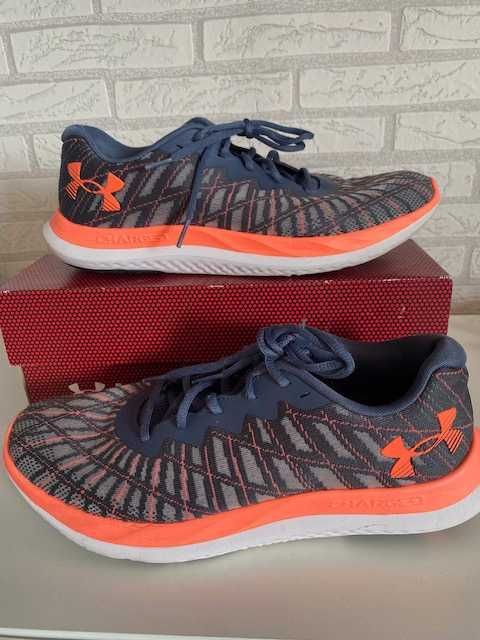 Маратонки UNDER ARMOUR номер 44