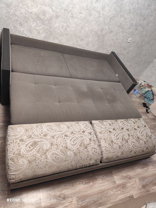 Продам диван раздвижной