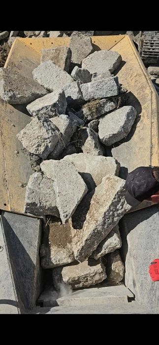 Inchiriere Utilaj Concasor mobil MOLOZ Demolari Iasi Vaslui Bacau Neamt Suceava Botosani