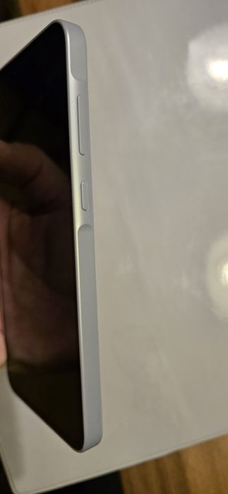 Продавам перфектен Samsung a35