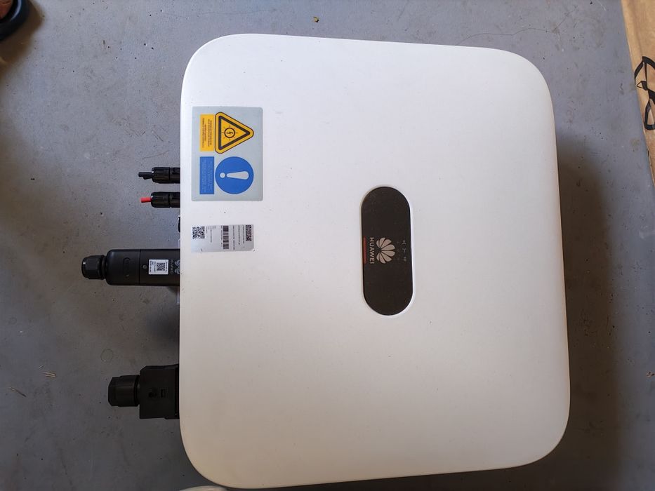 Invertor Huawei 4 kw trifazic