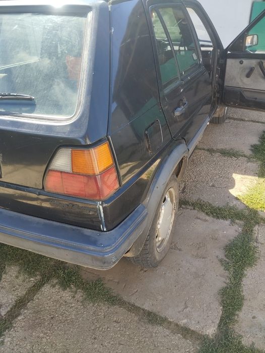 Продам гольф черный 1991
