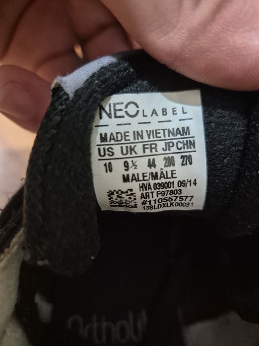 Продам Adidas Neo 44 Размер