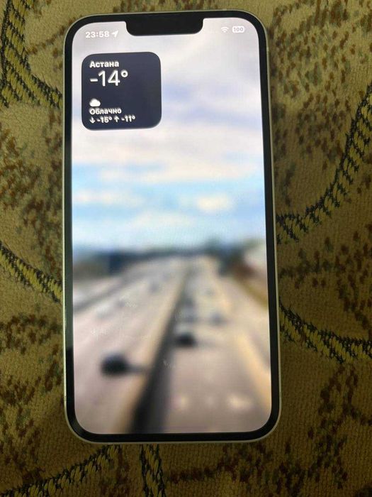 iPhone 13 белый 128gb