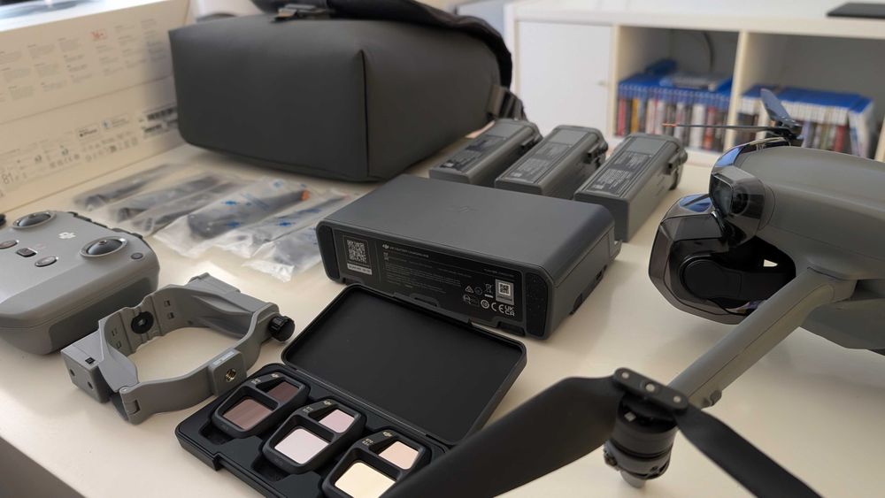 Дрон DJI Air 3S Fly More Combo (DJI RC-N3) + Пускащ механизъм