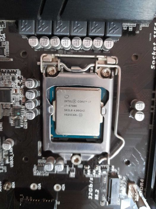 Procesor Intel Core i7-6700K, 4.0GHz, Skylake 8MB, 4 Cores, 8 Threads Socket 1151  Generatia 6  250 lei