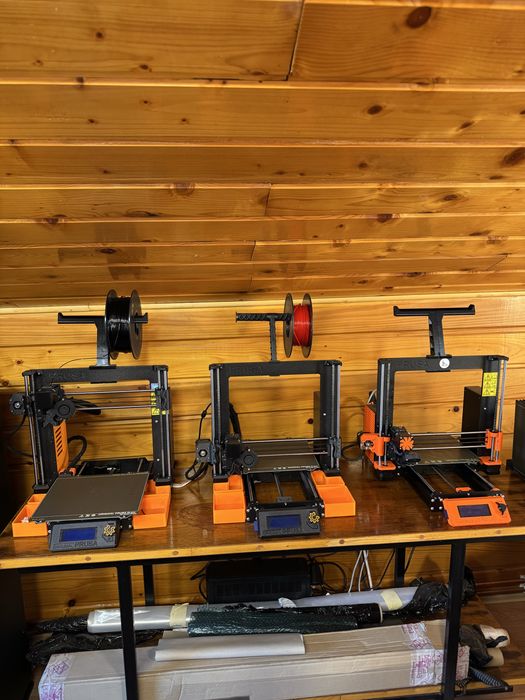 Vand imprimanta 3D Prusa MK3s+ (3buc)