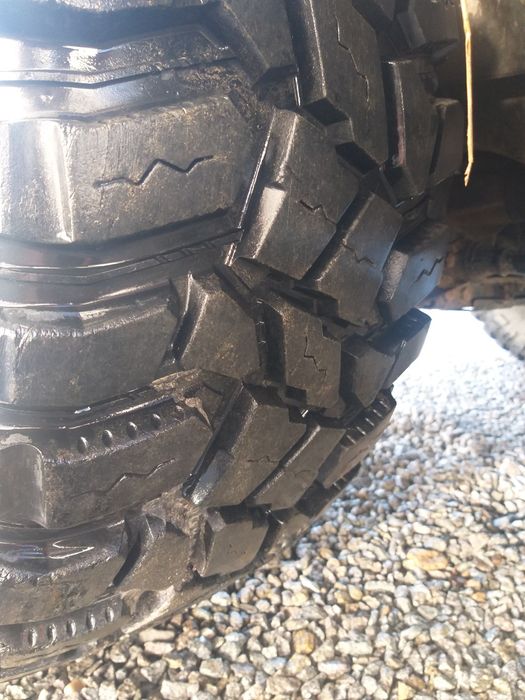 Vand roți 33 12.5 15 aproape noi