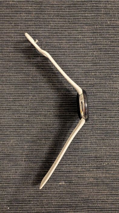 Google Pixel Watch с допълнителна каишка